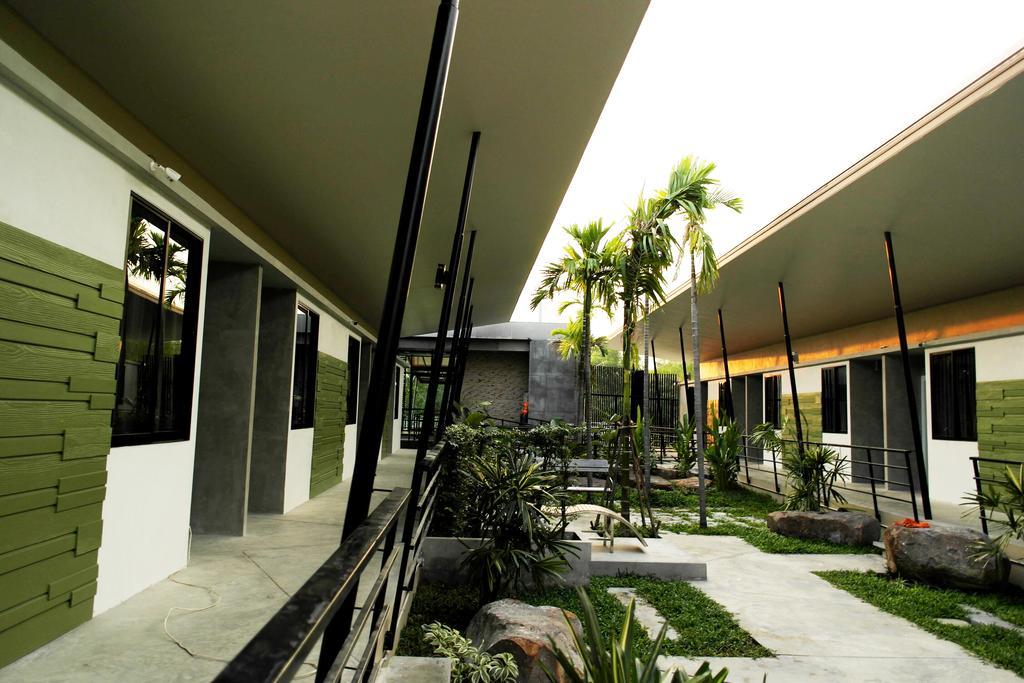 Mila Garden Hotel Roi Et Exterior photo