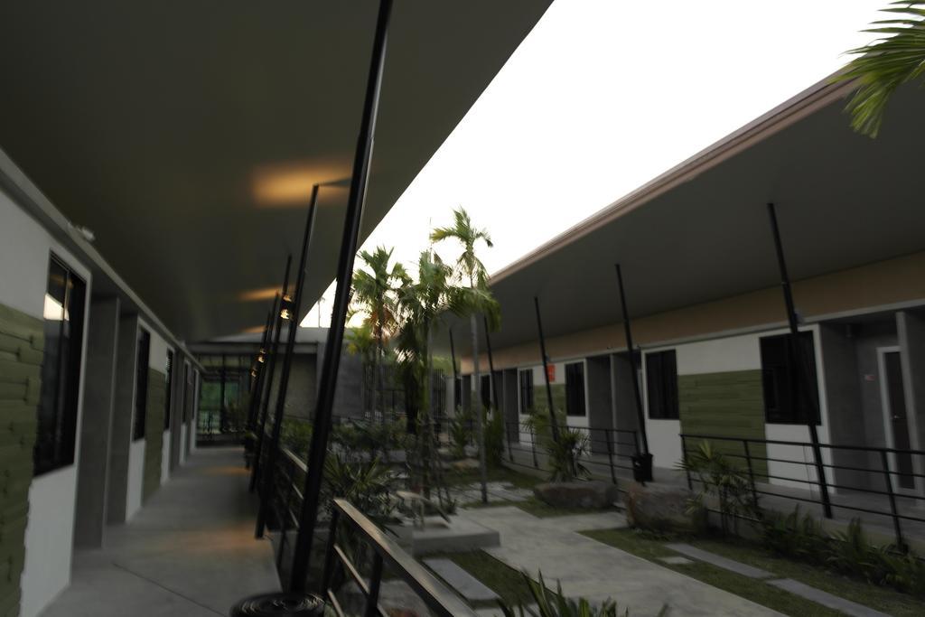Mila Garden Hotel Roi Et Exterior photo