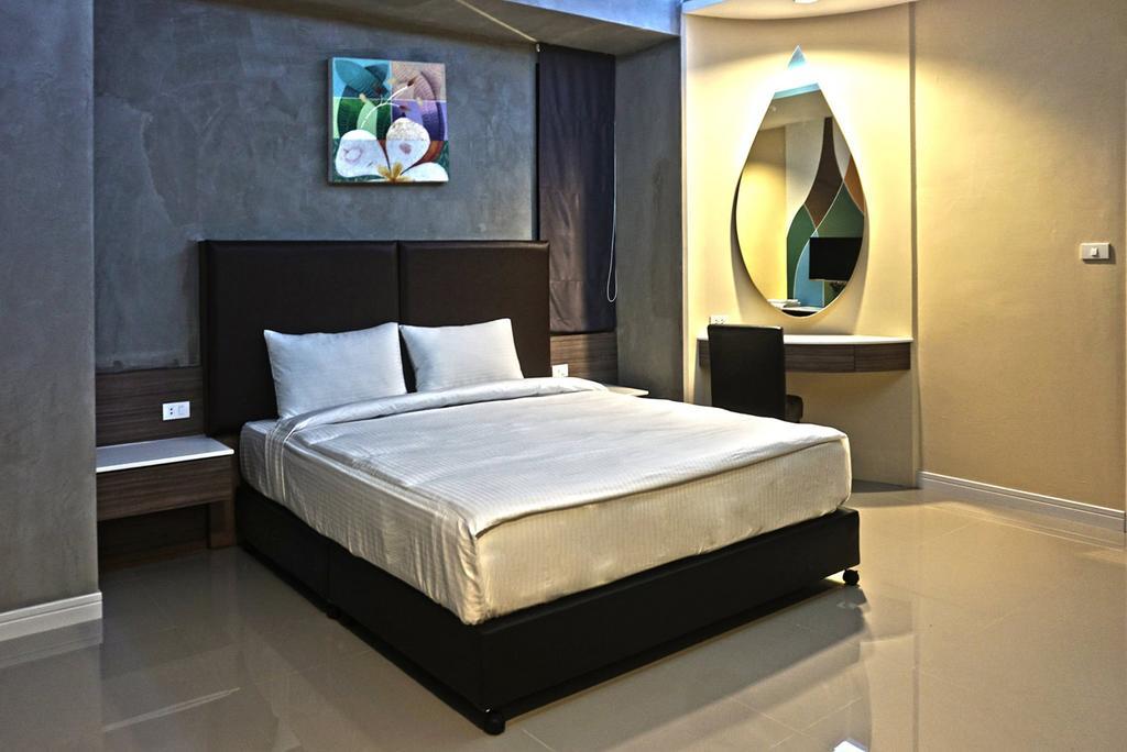 Mila Garden Hotel Roi Et Exterior photo