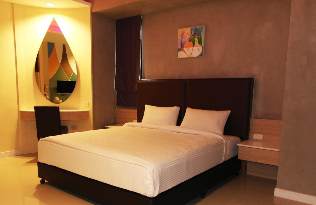 Mila Garden Hotel Roi Et Exterior photo