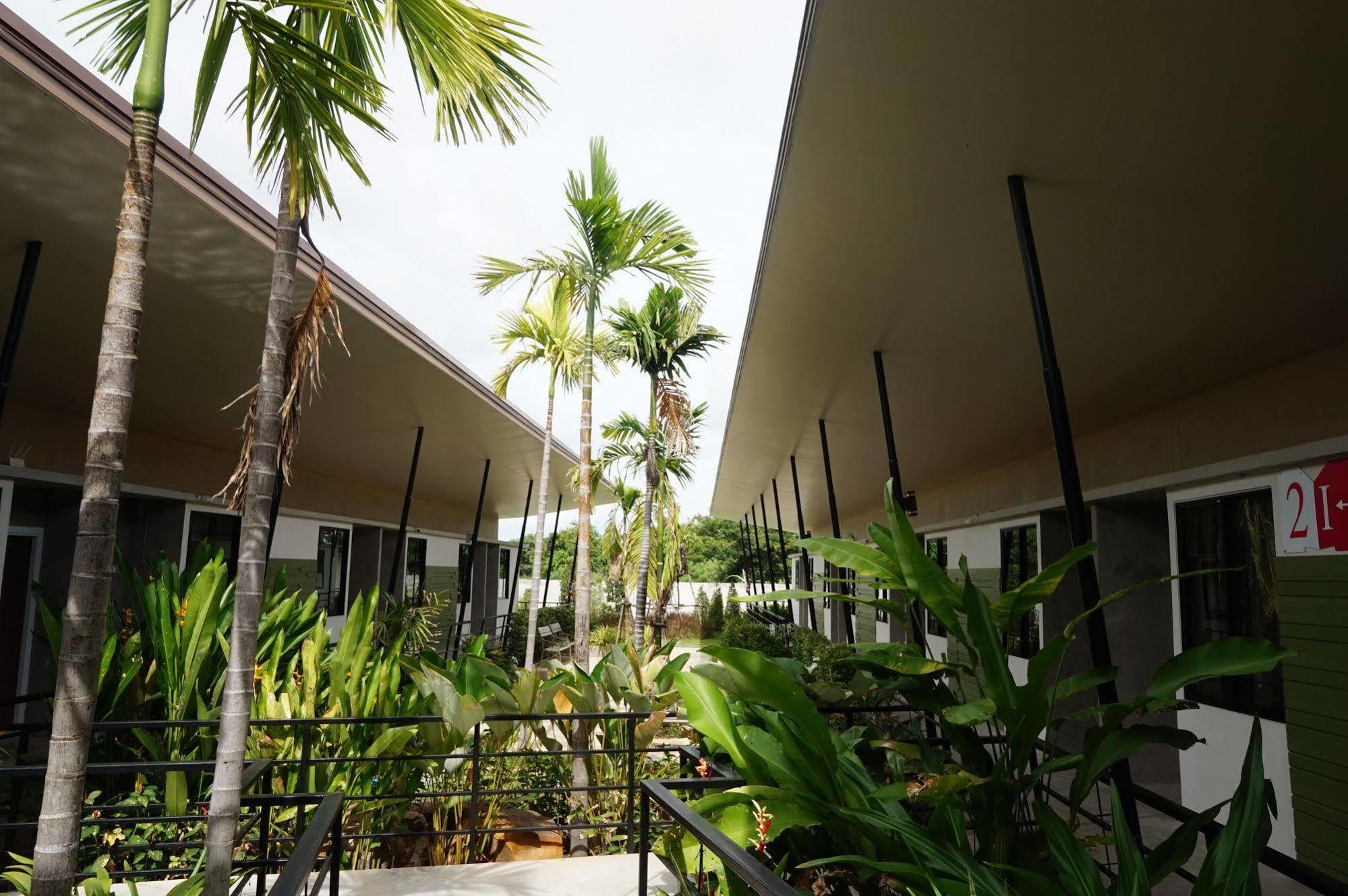Mila Garden Hotel Roi Et Exterior photo