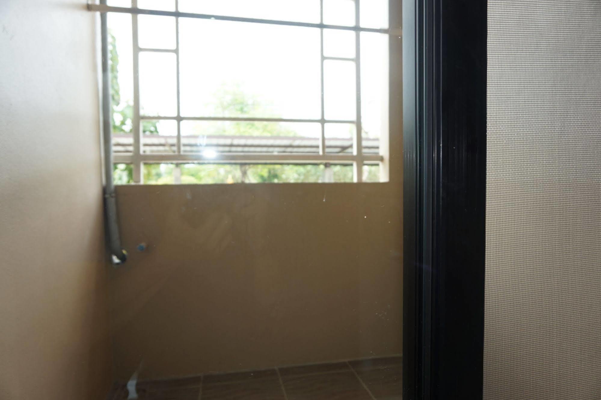 Mila Garden Hotel Roi Et Exterior photo