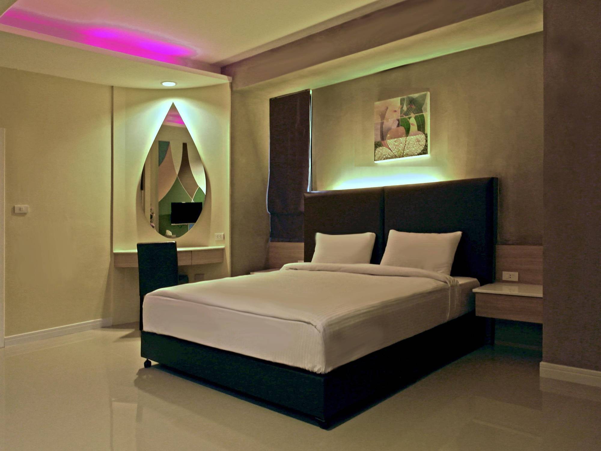 Mila Garden Hotel Roi Et Exterior photo